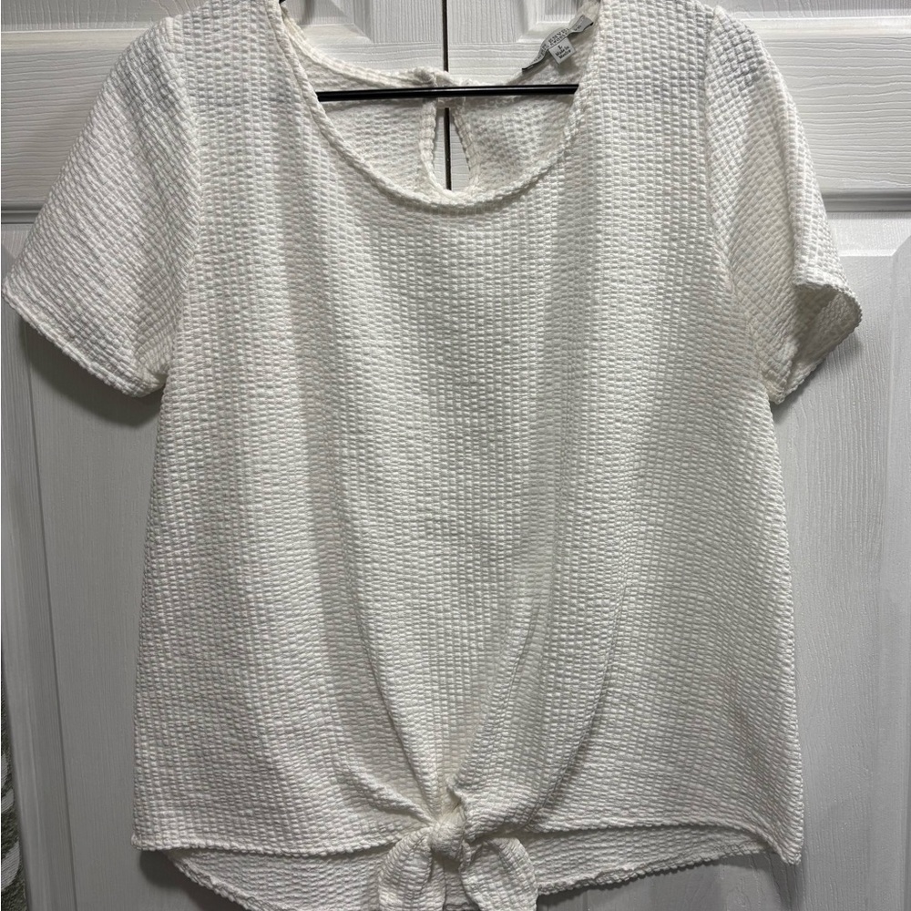 Green Envelope White Textured Blouse with Tie-Front
